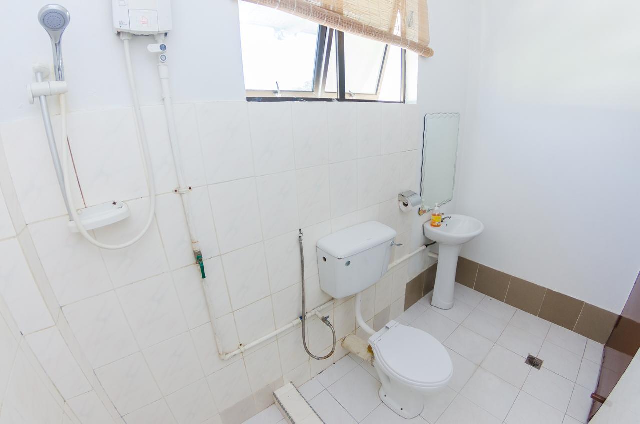Muara Poni Homestay מראה חיצוני תמונה