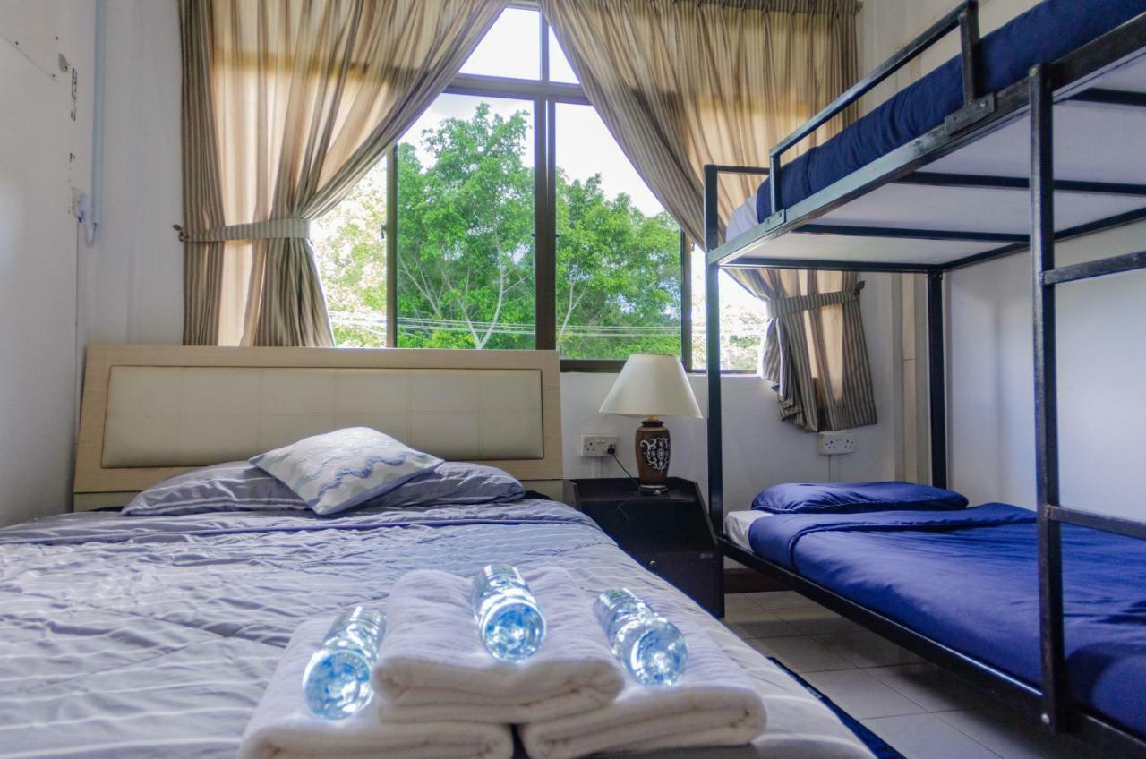 Muara Poni Homestay מראה חיצוני תמונה