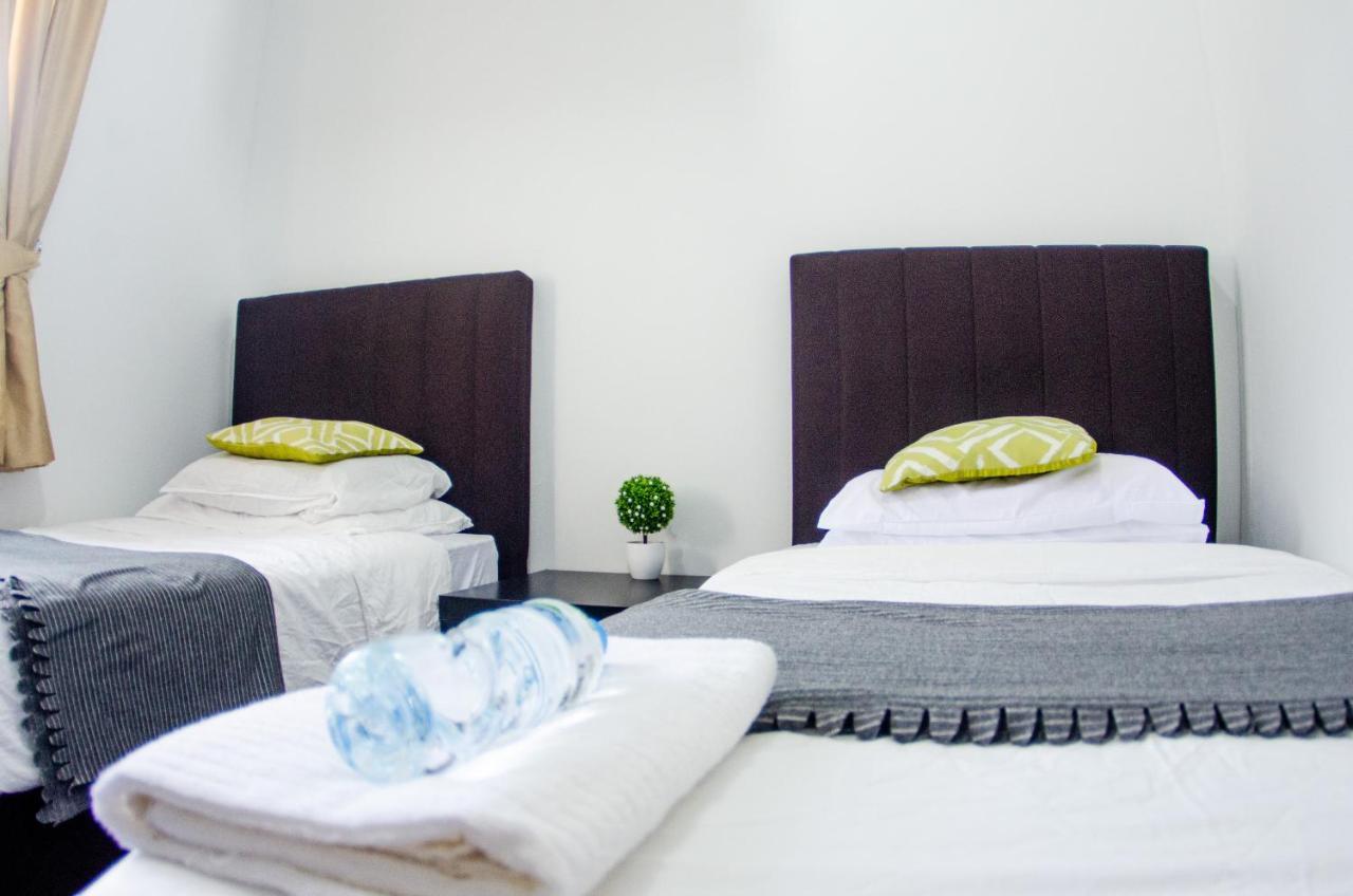 Muara Poni Homestay מראה חיצוני תמונה